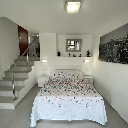 Lägenhetshotell Aloha Playa Loft *
